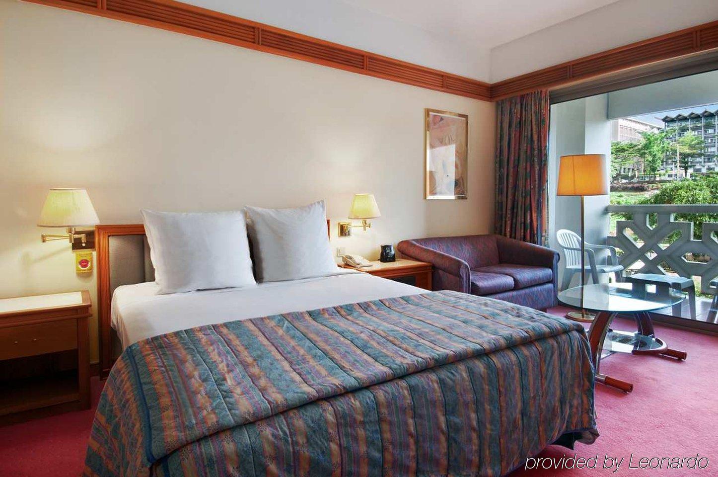 Готель Hilton Яунде Номер фото